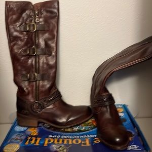Bedstu size 8 tall boots brand new